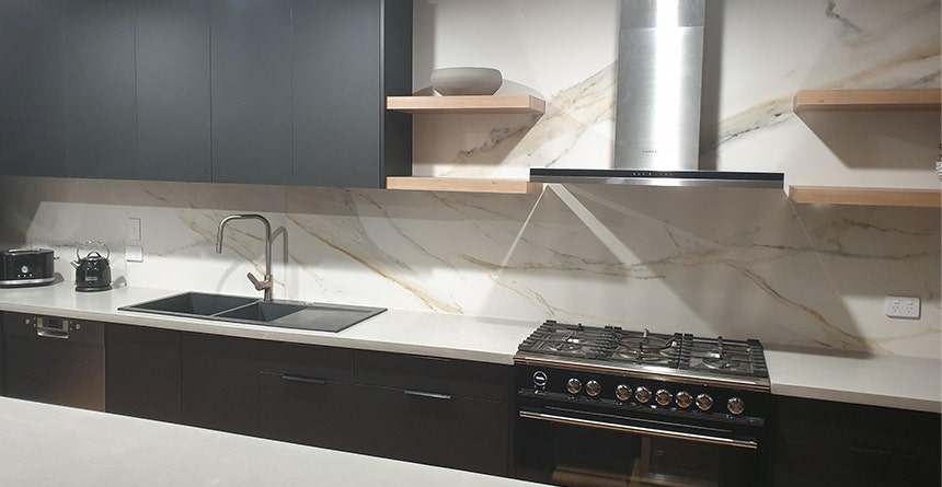 Grand Slab Splashback