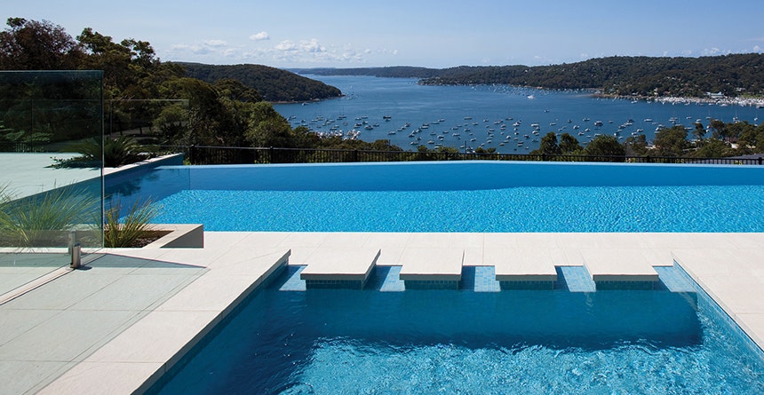 Infinity edge pool