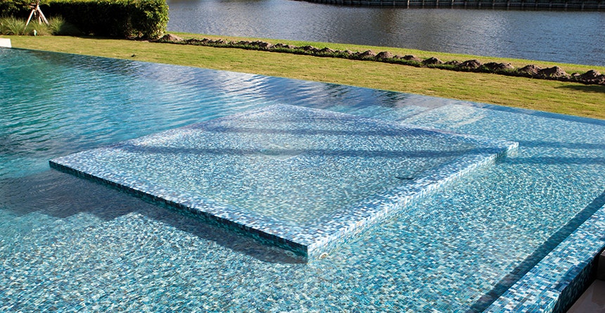 Relaxing Pool
